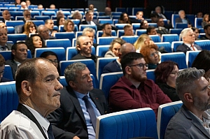 2023-03-17-(21h55m)-dsc02834-sony-mama-razzi.jpg