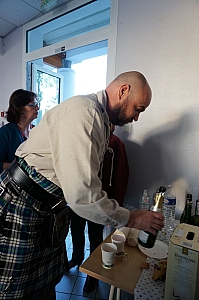 2023-04-21-(19h18m)-dsc03120-mama-razzi.jpg 2023-04-21-(19h18m)-dsc03120-mama-razzi.jpg