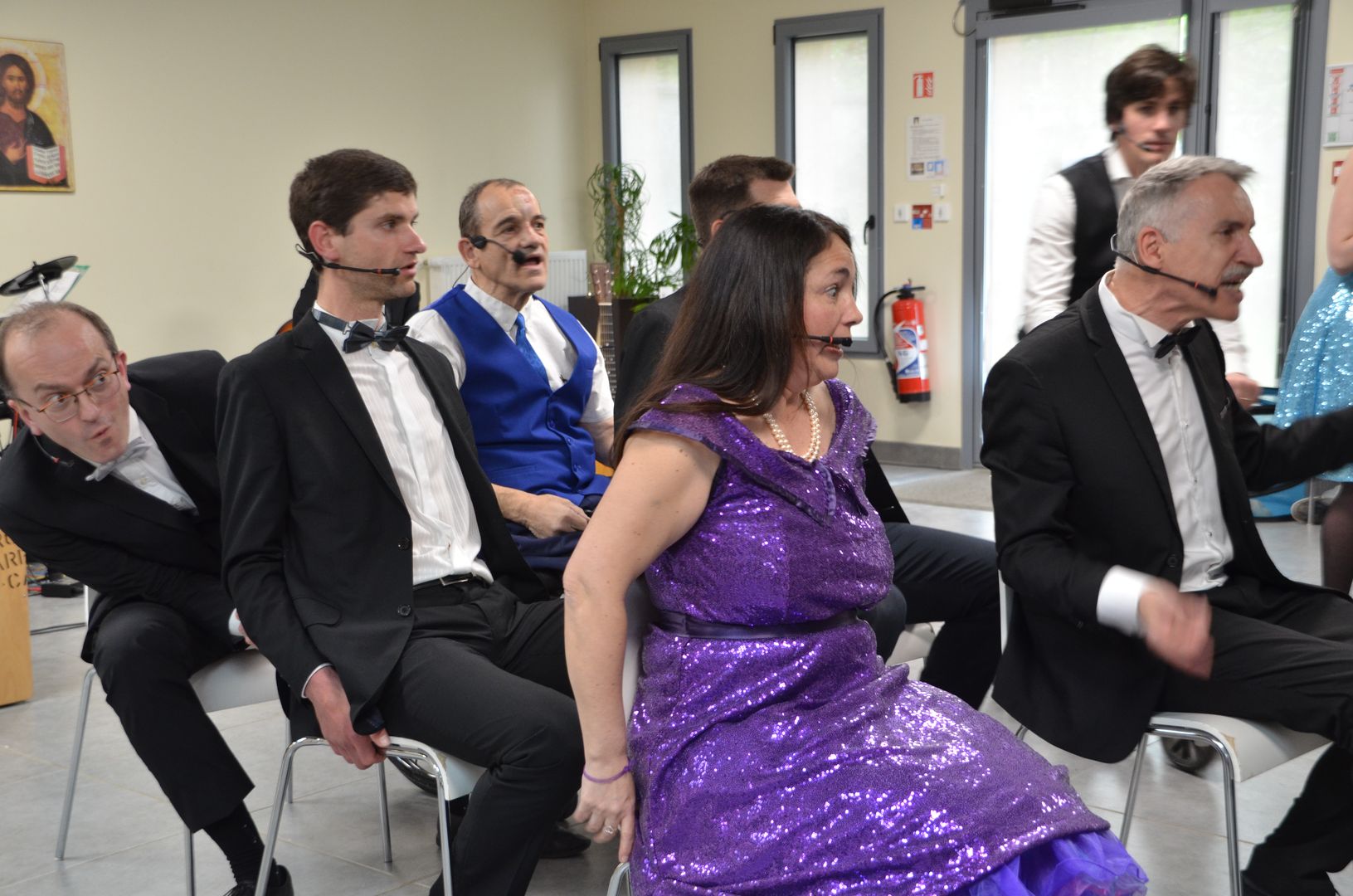 2023-04-30-(15h52m)-DSC_2476-mama-razzi.JPG
