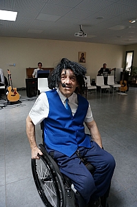 2023-04-30-(14h58m)-DSC03469-mama-razzi.JPG 2023-04-30-(14h58m)-DSC03469-mama-razzi.JPG