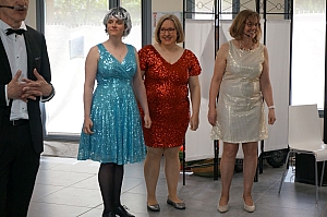 2023-04-30-(15h14m)-DSC03525-mama-razzi.JPG 2023-04-30-(15h14m)-DSC03525-mama-razzi.JPG