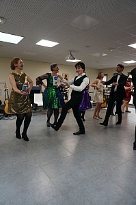 2023-04-30-(15h39m)-DSC03639-mama-razzi.JPG 2023-04-30-(15h39m)-DSC03639-mama-razzi.JPG