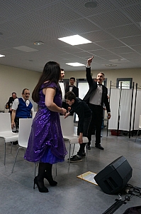 2023-04-30-(15h46m)-DSC03666-mama-razzi.JPG 2023-04-30-(15h46m)-DSC03666-mama-razzi.JPG