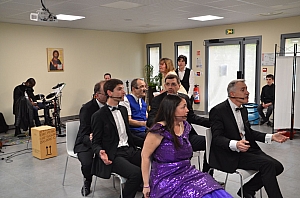 2023-04-30-(15h53m)-DSC_2484-mama-razzi.JPG 2023-04-30-(15h53m)-DSC_2484-mama-razzi.JPG