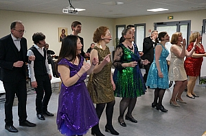 2023-04-30-(16h19m)-DSC03795-mama-razzi.JPG 2023-04-30-(16h19m)-DSC03795-mama-razzi.JPG