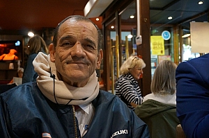 2023-05-06-(18h28m)-dsc04002-mama-razzi.jpg