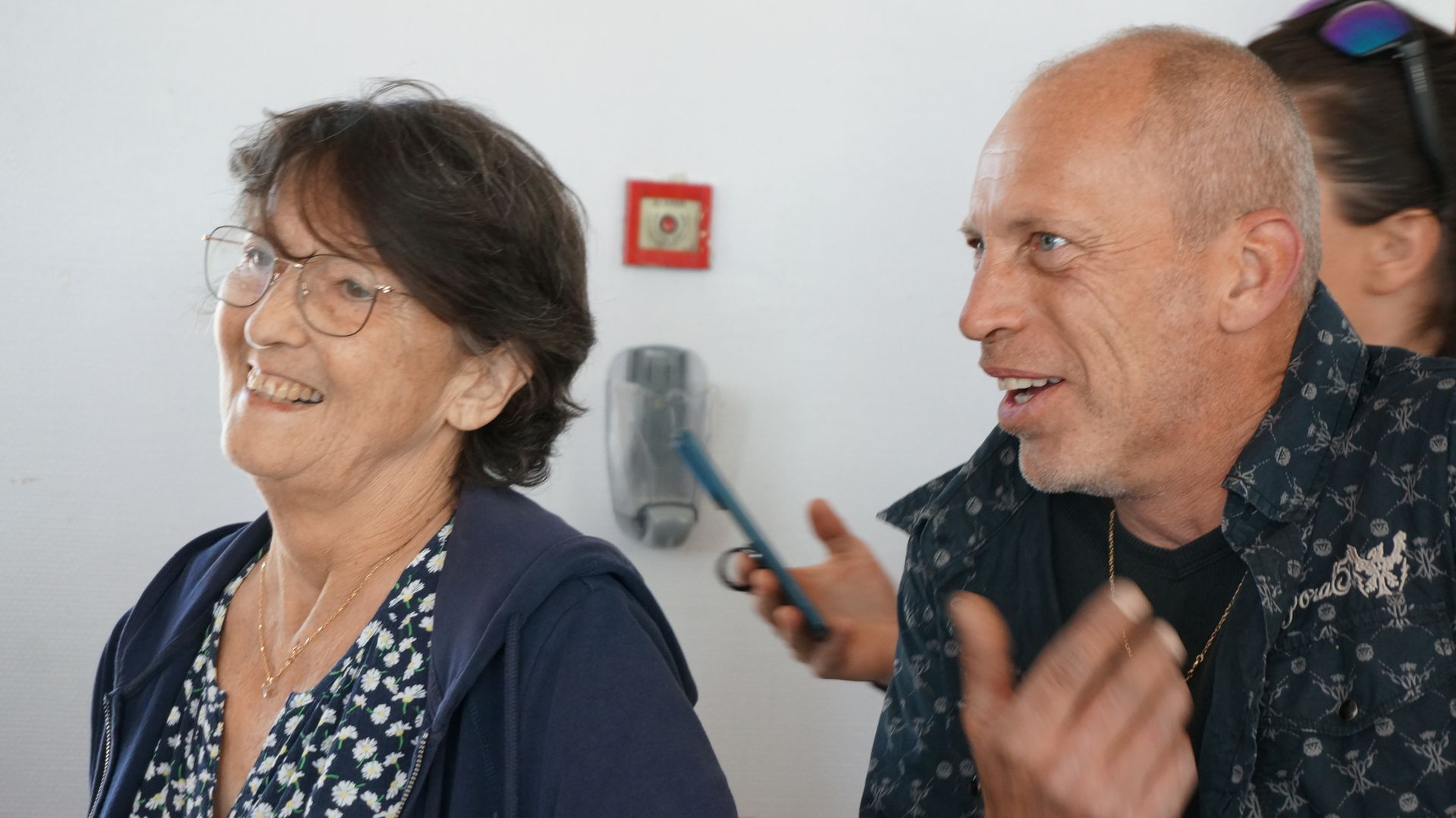 2023-05-18-(15h46m)-dsc04155-mama-razzi.jpg