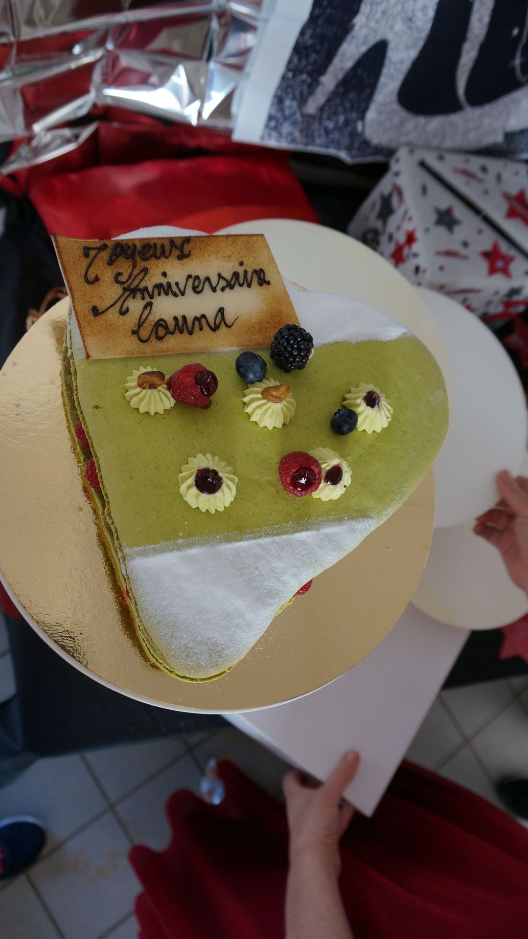2023-05-18-(17h53m)-dsc04331-mama-razzi.jpg