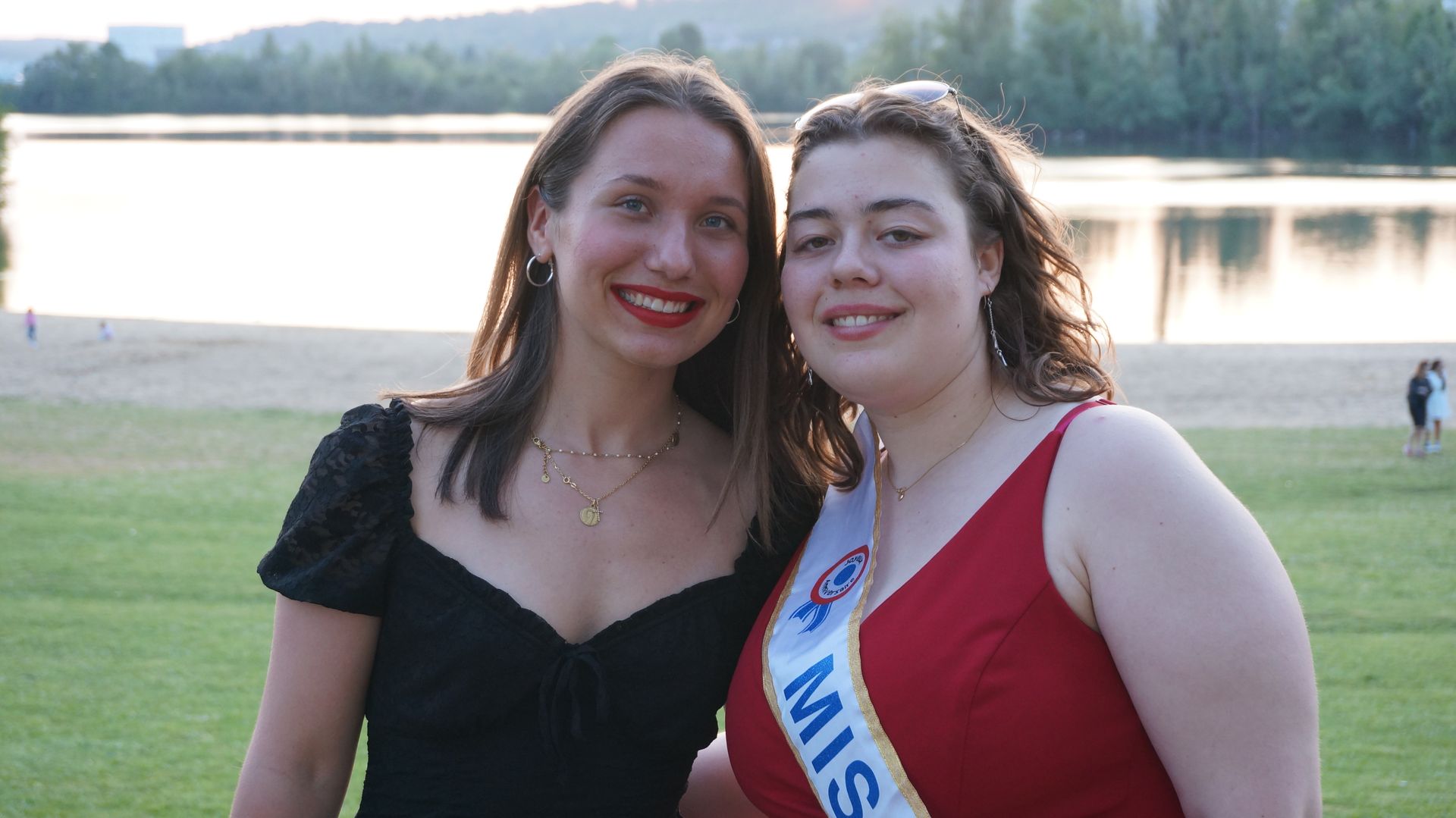 2023-05-18-(21h09m)-dsc04596-mama-razzi.jpg