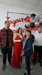 2023-05-18-(15h50m)-dsc04178-mama-razzi.jpg 2023-05-18-(15h50m)-dsc04178-mama-razzi.jpg