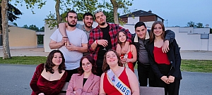 2023-05-18-(21h--36m-10s)-mama-razzi-xia.jpg 2023-05-18-(21h--36m-10s)-mama-razzi-xia.jpg