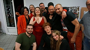 2023-05-18-(23h41m)-dsc04704-mama-razzi.jpg 2023-05-18-(23h41m)-dsc04704-mama-razzi.jpg