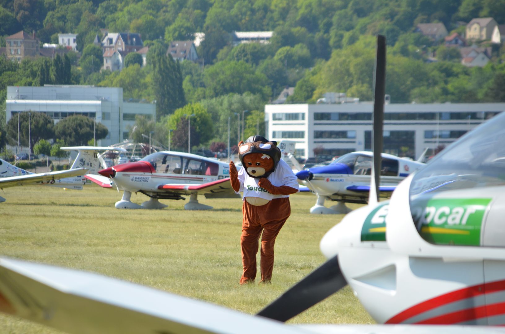 2023-05-25-(16h31m)-dsc_4861-mama-razzi.jpg
