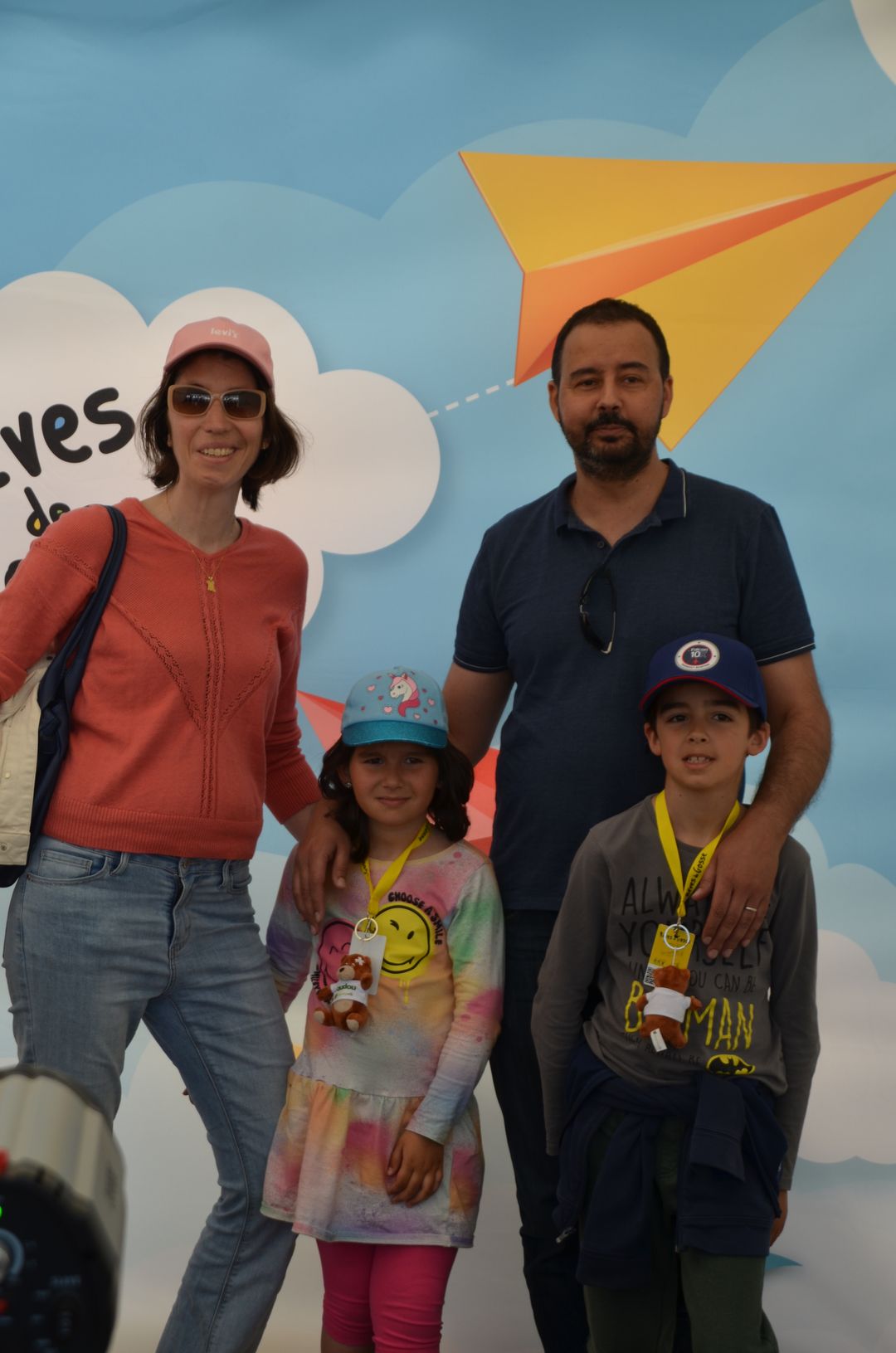 2023-05-25-(15h27m)-dsc_4482-mama-razzi.jpg