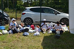 2023-05-25-(15h56m)-dsc_4605-mama-razzi.jpg 2023-05-25-(15h56m)-dsc_4605-mama-razzi.jpg