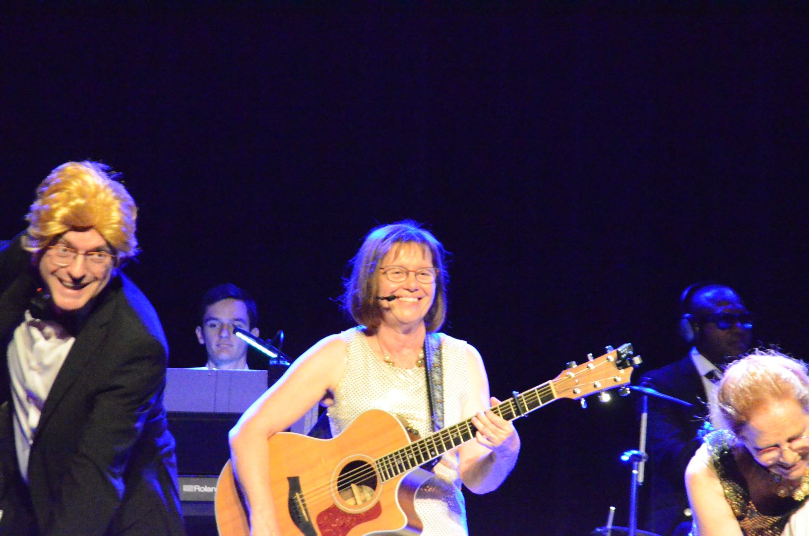 2023-06-23-(20h48)-dsc_5760-mama-razzi.jpg