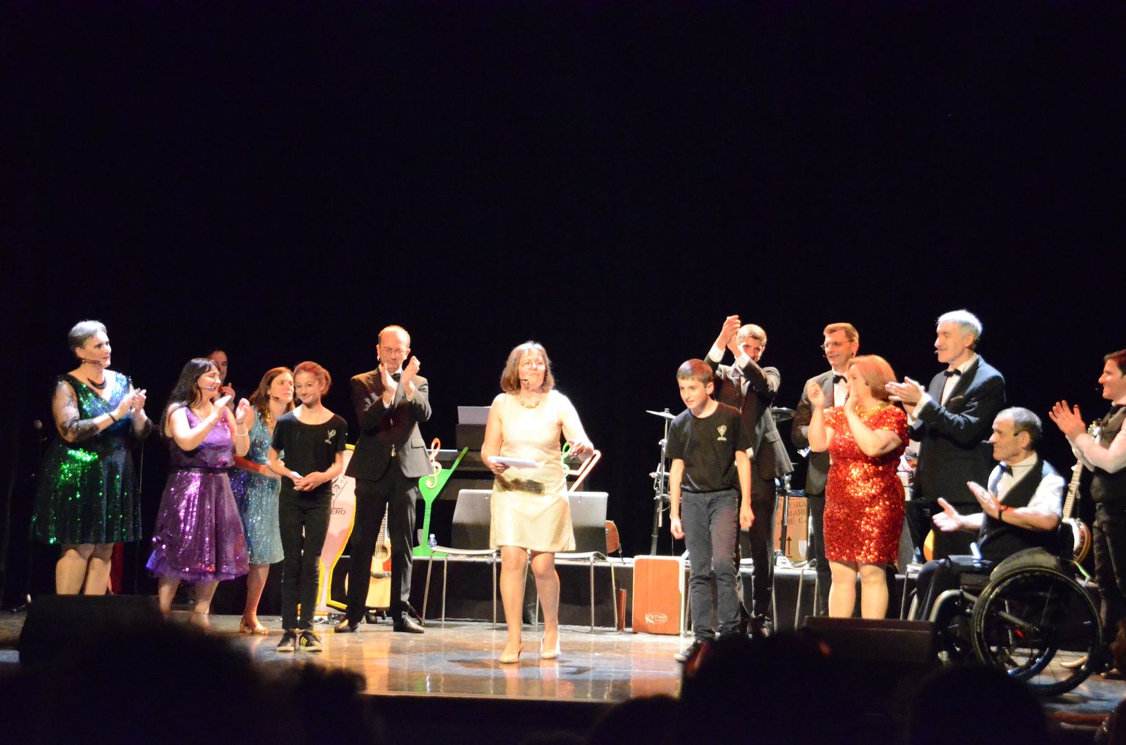 2023-06-23-(22h13)-dsc_6037-mama-razzi.jpg