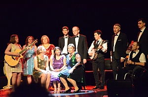 2023-06-23-(21h49)-dsc_5921-mama-razzi.jpg 2023-06-23-(21h49)-dsc_5921-mama-razzi.jpg