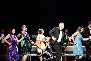 2023-06-23-(21h58)-dsc_0349-mama-razzi.jpg 2023-06-23-(21h58)-dsc_0349-mama-razzi.jpg