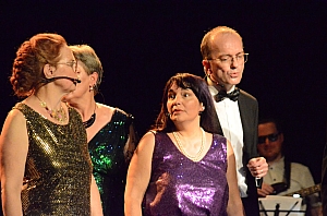 2023-06-23-(22h05)-dsc_5965-mama-razzi.jpg 2023-06-23-(22h05)-dsc_5965-mama-razzi.jpg