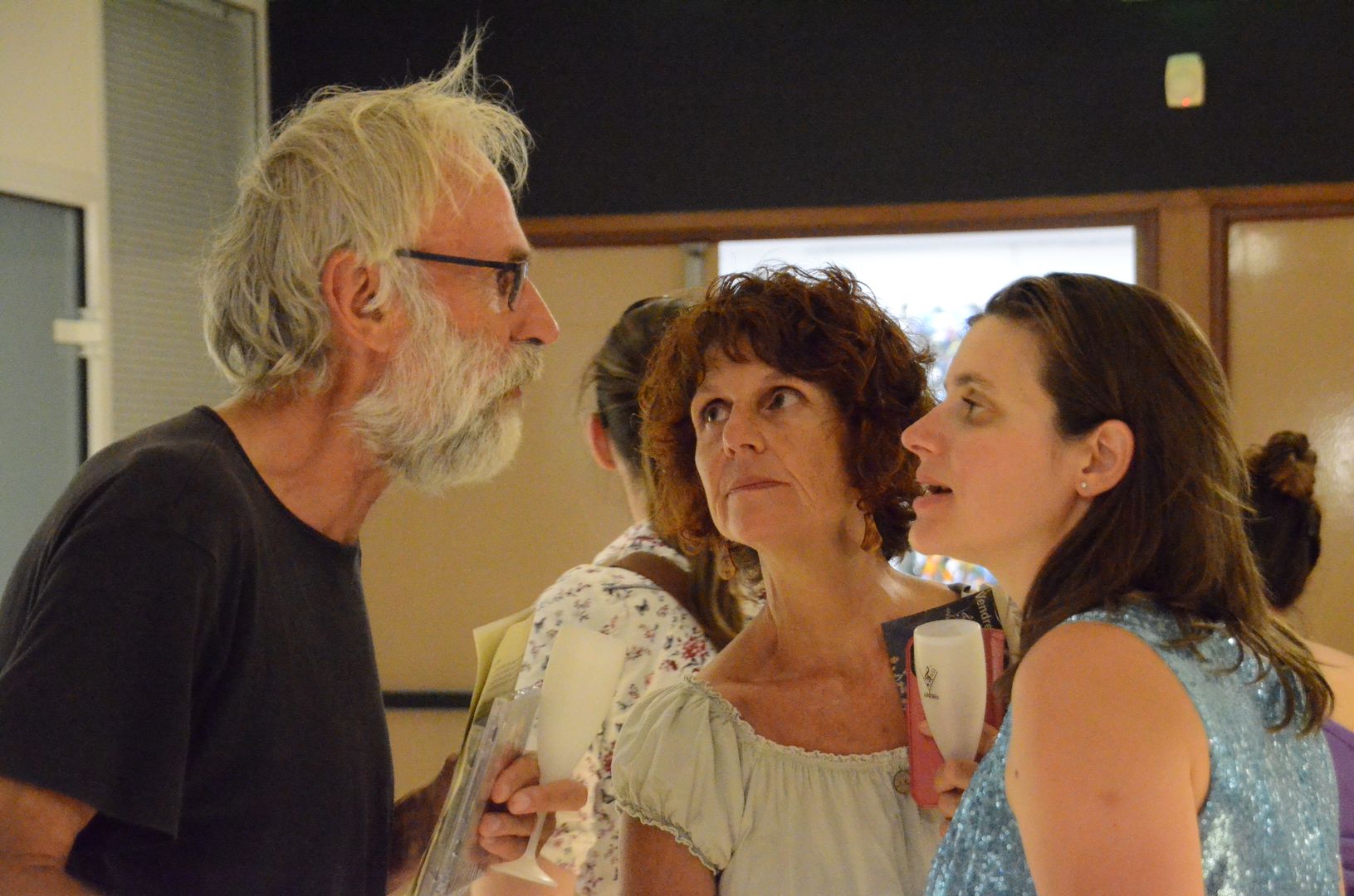 2023-06-24-(00h01)-dsc_6571-mama-razzi.jpg