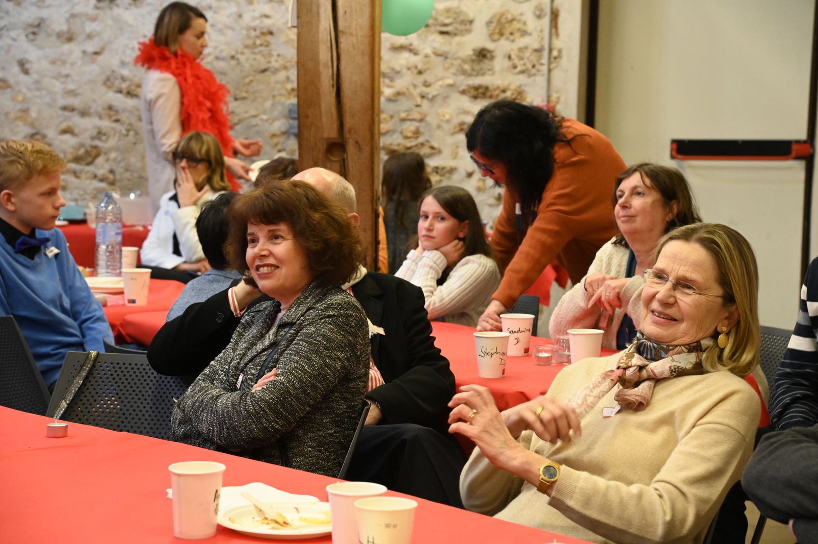 2024-03-16-DSC_4243-mama-razzi.JPG
