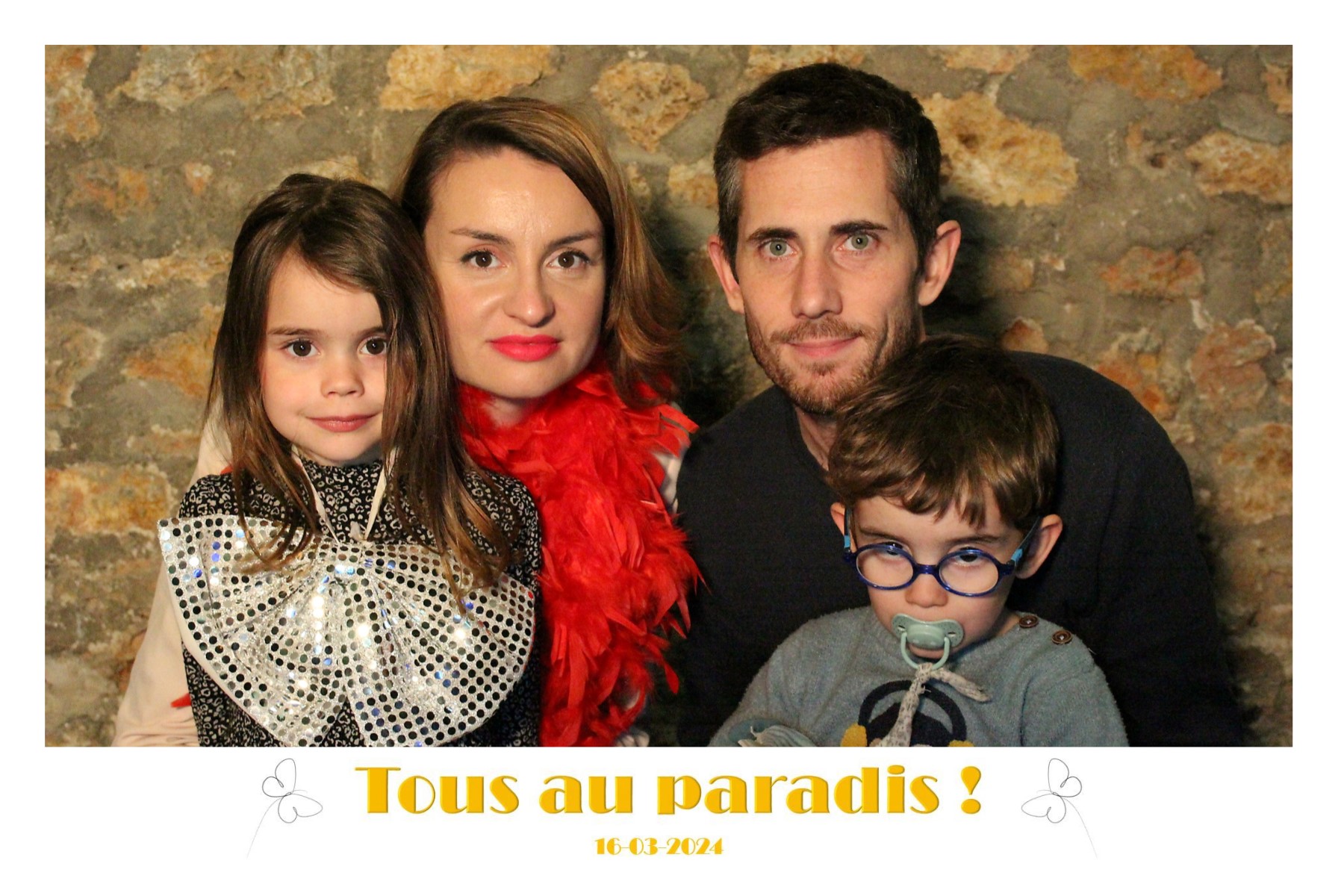 photobooth-2024-03-16_22h13m42s_550.jpg