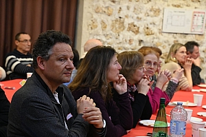 2024-03-16-DSC_4169-mama-razzi.JPG 2024-03-16-DSC_4169-mama-razzi.JPG