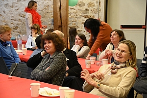 2024-03-16-DSC_4243-mama-razzi.JPG 2024-03-16-DSC_4243-mama-razzi.JPG