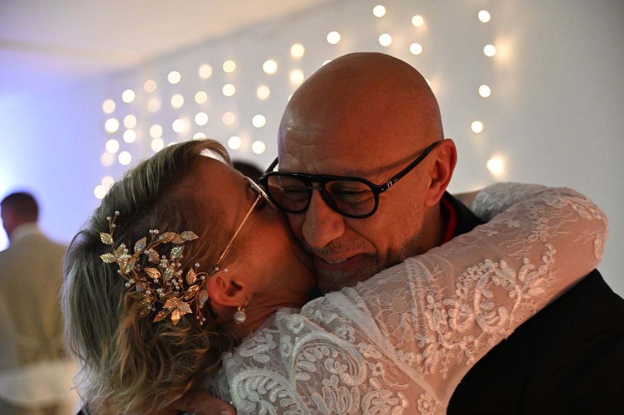 2024-05-04-dsc_7858-marion-gregory-soiree-mariage-mama-razzi.jpg