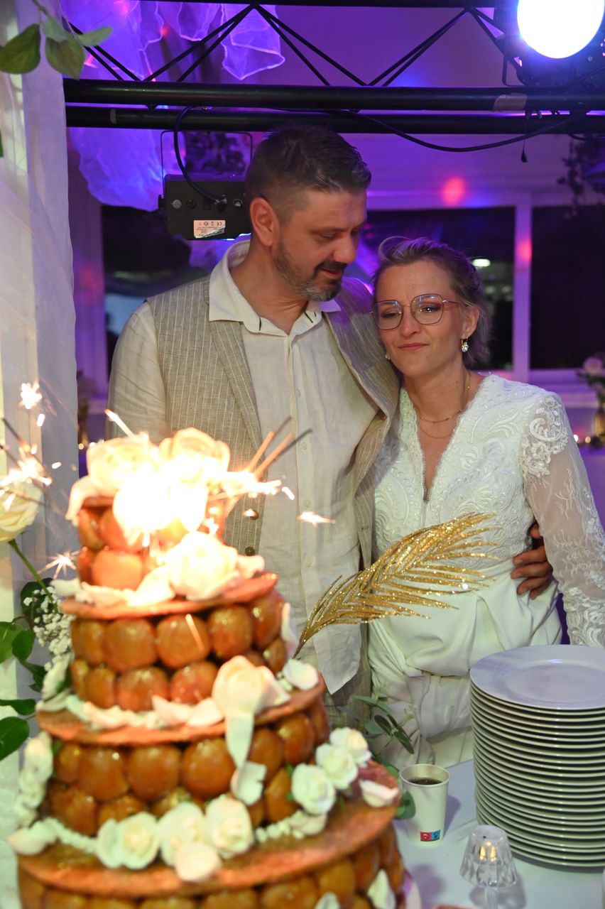 2024-05-05-dsc_8372-marion-gregory-soiree-mariage-mama-razzi.jpg