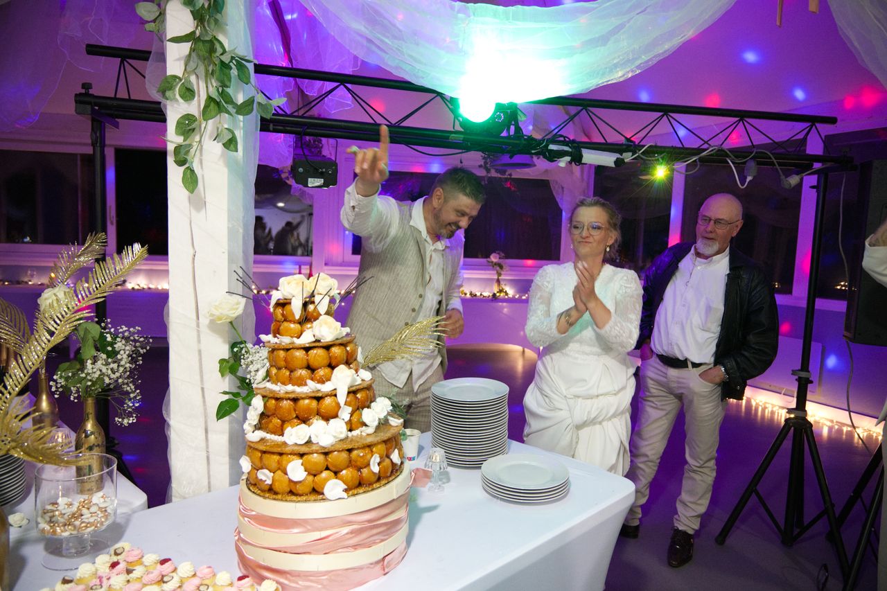 2024-05-05-dsc_8386-v2-marion-gregory-soiree-mariage-mama-razzi.jpg