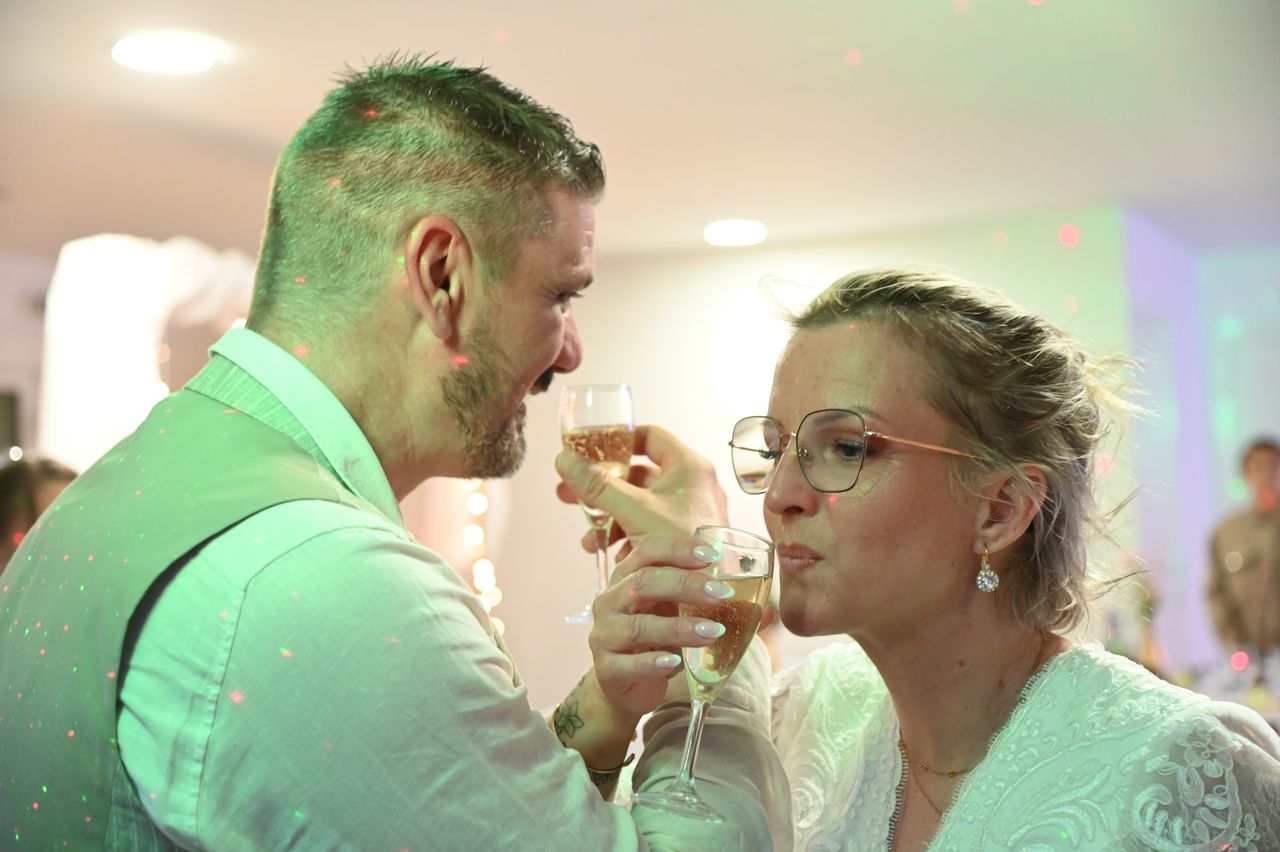 2024-05-05-dsc_8416-marion-gregory-soiree-mariage-mama-razzi.jpg