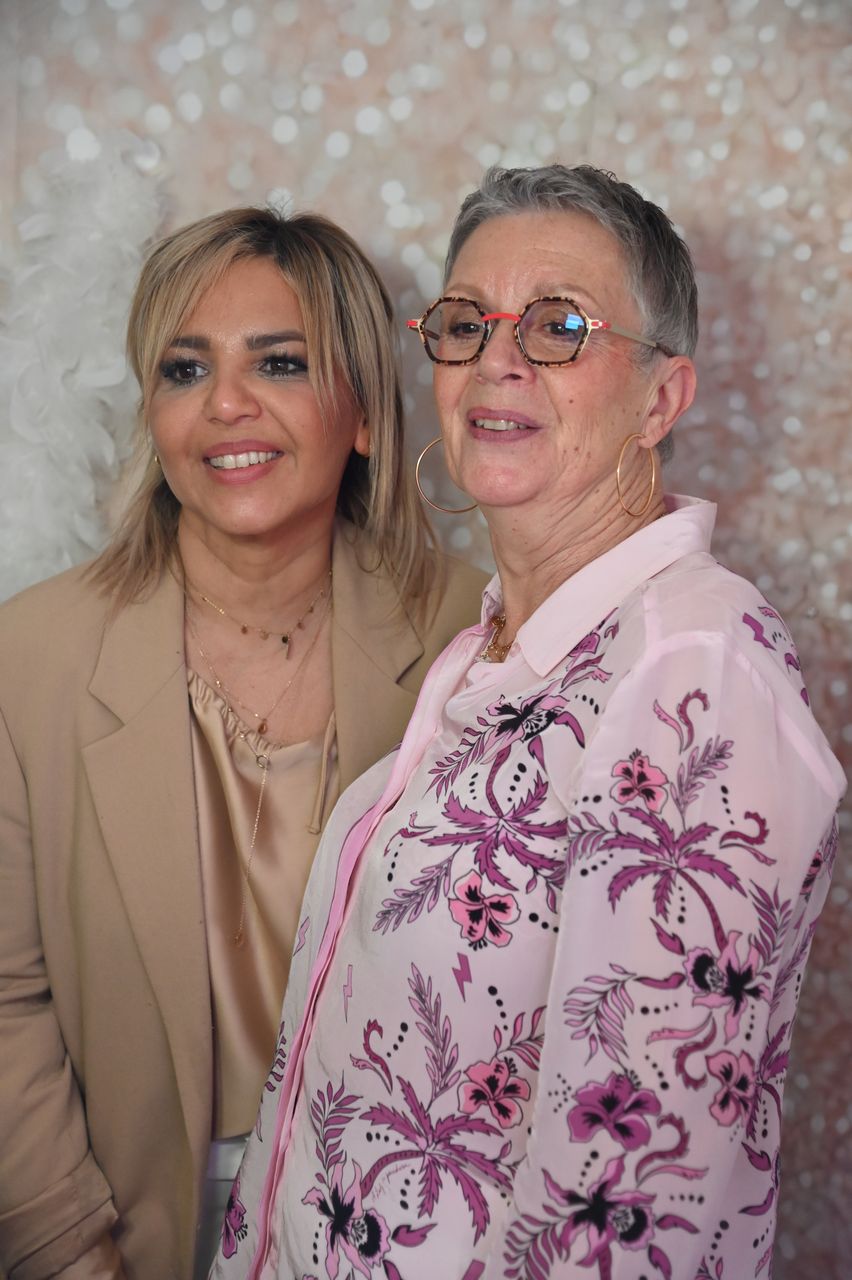 2024-05-05-dsc_8483-marion-gregory-soiree-mariage-mama-razzi.jpg