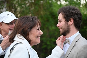 2024-05-04-dsc_7704-marion-gregory-soiree-mariage-mama-razzi.jpg