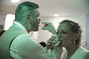 2024-05-05-dsc_8419-v3-marion-gregory-soiree-mariage-mama-razzi.jpg