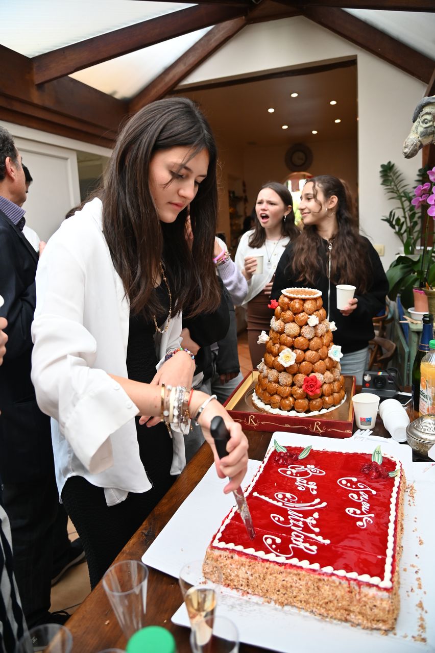 2024-11-16-(16h20)-DSC_2374-(mama-razzi).JPG