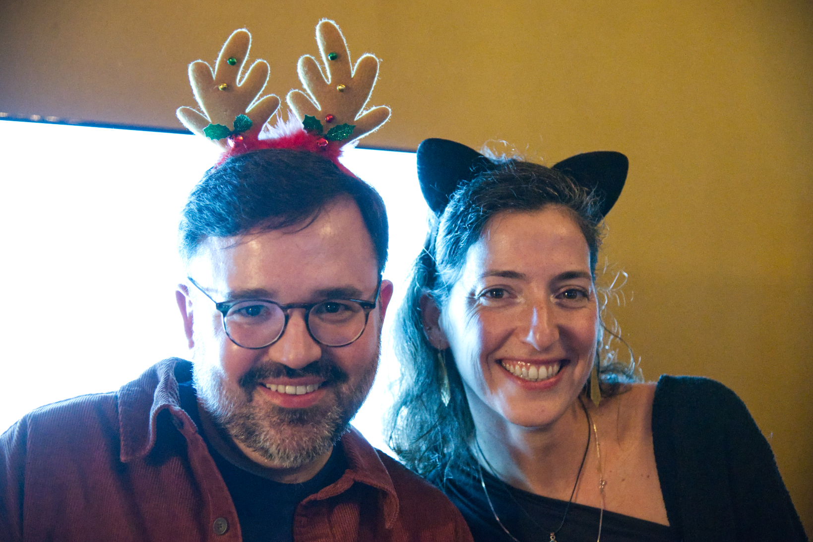 2024-12-13-(20h50m02s)-DSC_3786-(mama-razzi).JPG