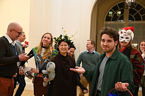 2024-12-13-(19h14m26s)-DSC_3476-(mama-razzi).JPG