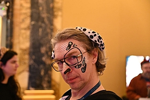 2024-12-13-(19h17m48s)-DSC_3501-(mama-razzi).JPG