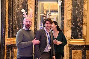 2024-12-13-(19h30m18s)-DSC_3534-(mama-razzi).JPG