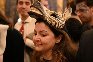 2024-12-13-(19h31m06s)-DSC_3536-(mama-razzi).JPG