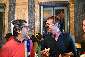 2024-12-13-(20h20m42s)-DSC_3699-(mama-razzi).JPG