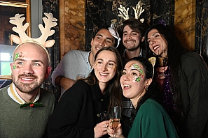 2024-12-13-(20h51m34s)-DSC_3793-(mama-razzi).JPG