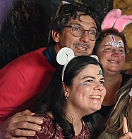 2024-12-13-(21h25m36s)-DSC_3871-(mama-razzi).JPG