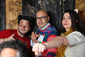 2024-12-13-(21h57m02s)-DSC_3925-(mama-razzi).JPG