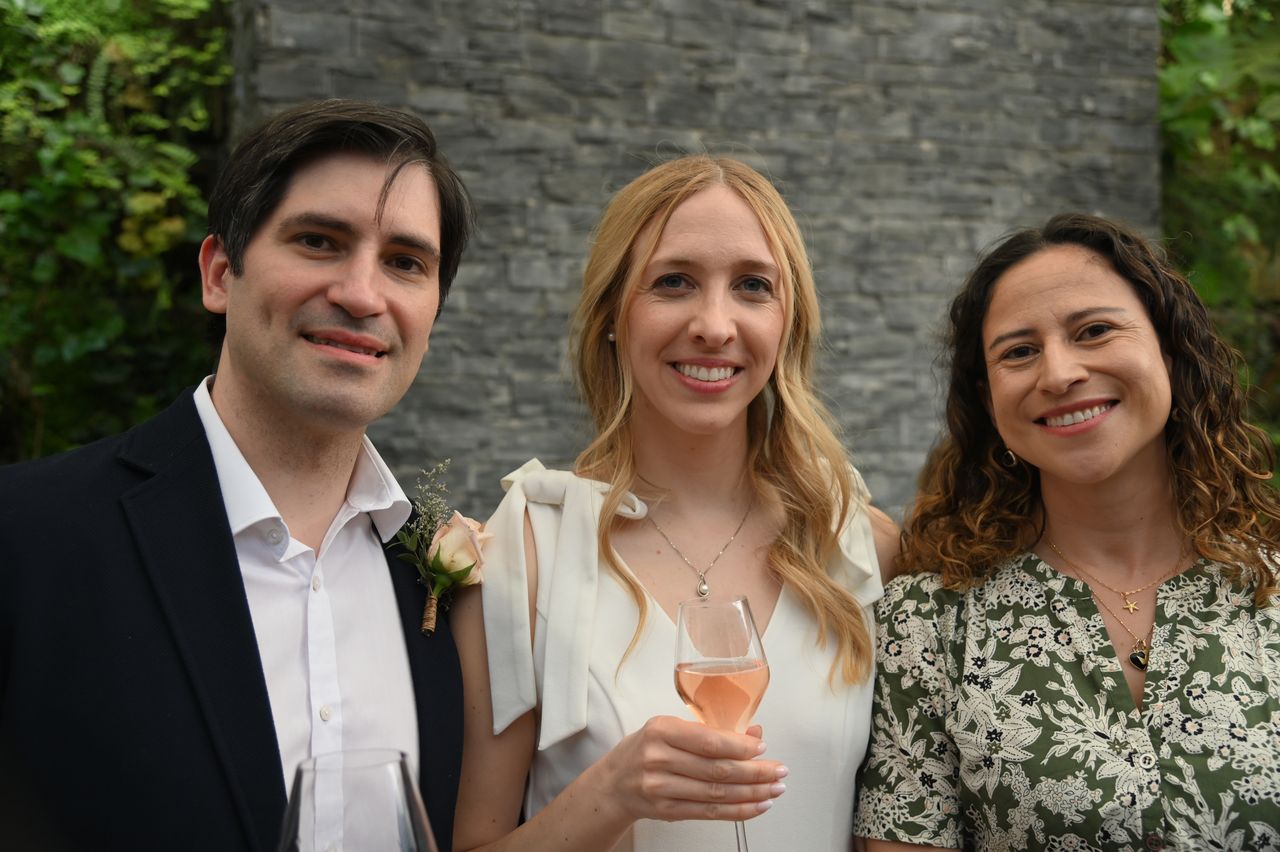 2025-05-10-(17h37m30s)-DSC_8424-melanie-jorge-(mama-razzi).JPG