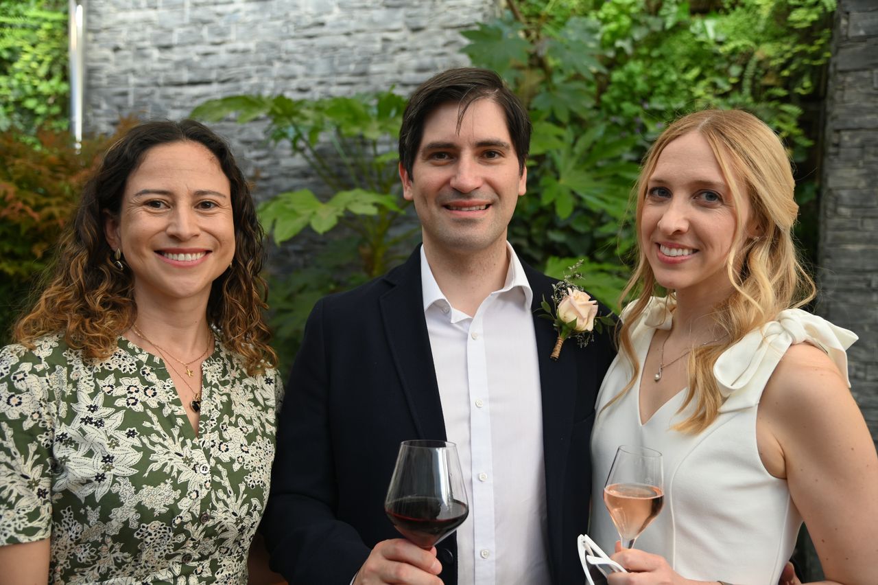 2025-05-10-(17h37m50s)-DSC_8427-melanie-jorge-(mama-razzi).JPG