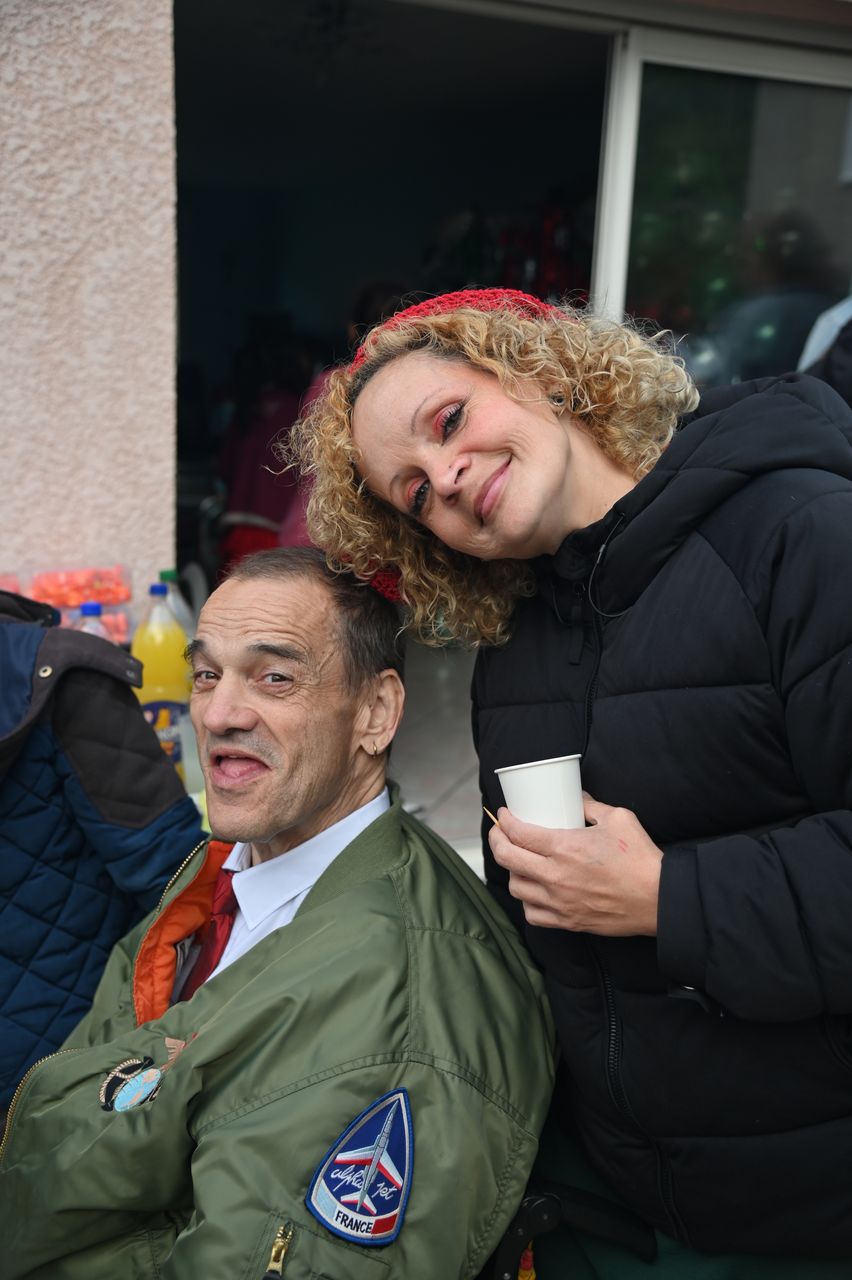 2026-04-18-DSC_4986-(mama-razzi).JPG