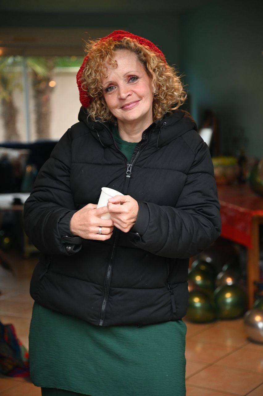 2026-04-18-DSC_5022-(mama-razzi).JPG